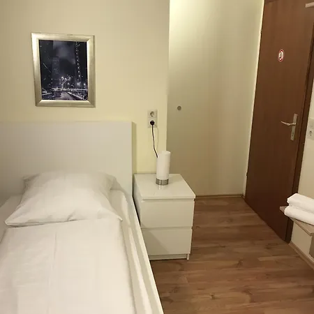 酒店 Garni Elisabeth 格平根