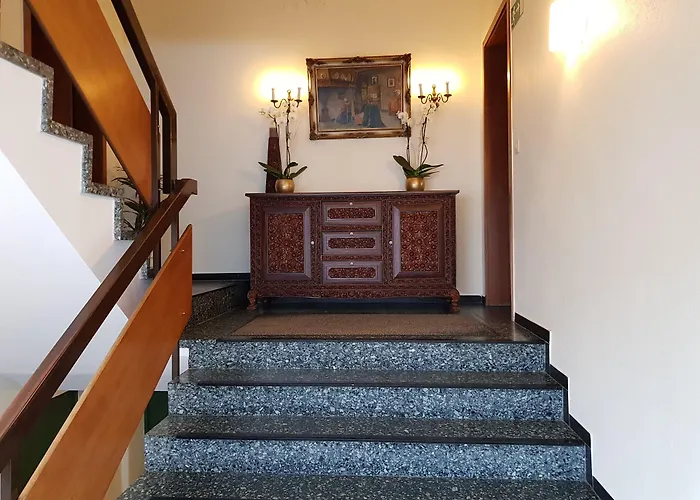 Garni Elisabeth Отель Гёппинген